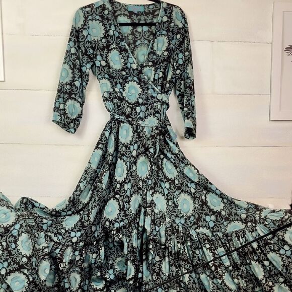 AUROBELLE IBIZA Absolutely amazing dress. Size S/M